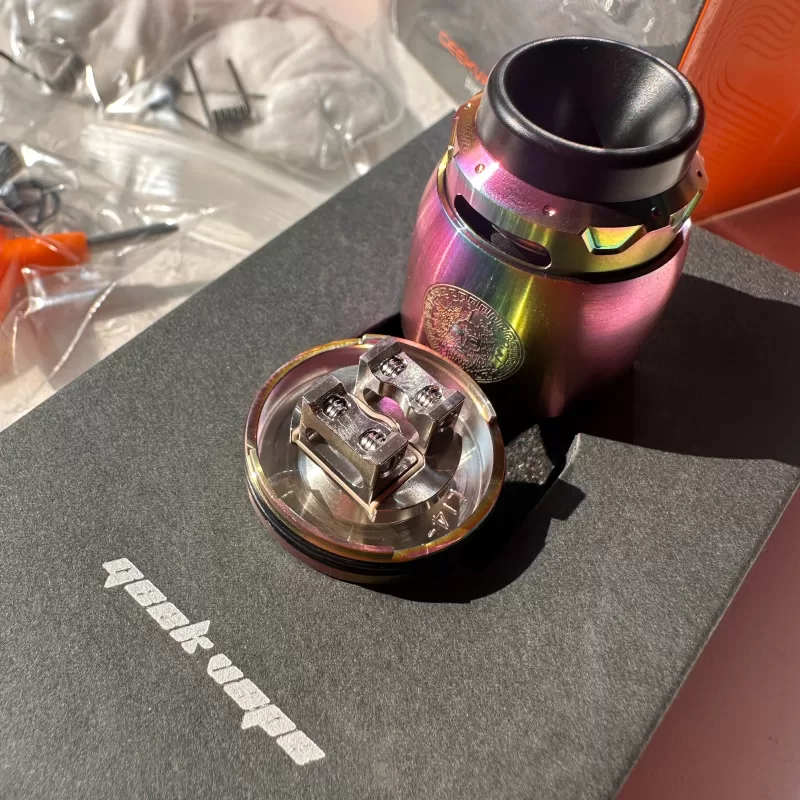 Geekvape Z RDA 25mm Legit - Rainbow - Image 3