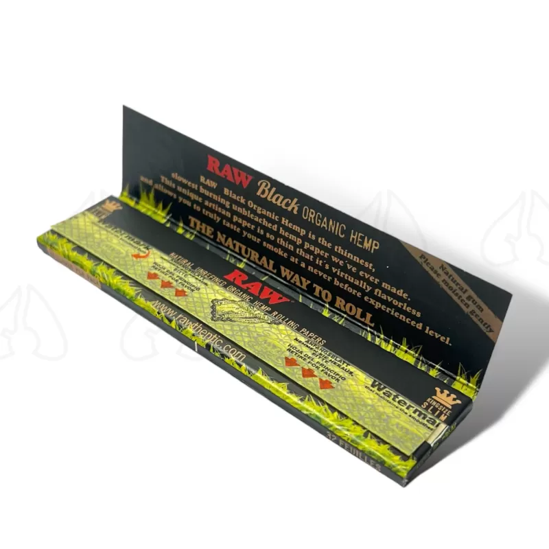 RAW Black Ultra-Thin Rolling Papers – Smoking Accessories - Image 2