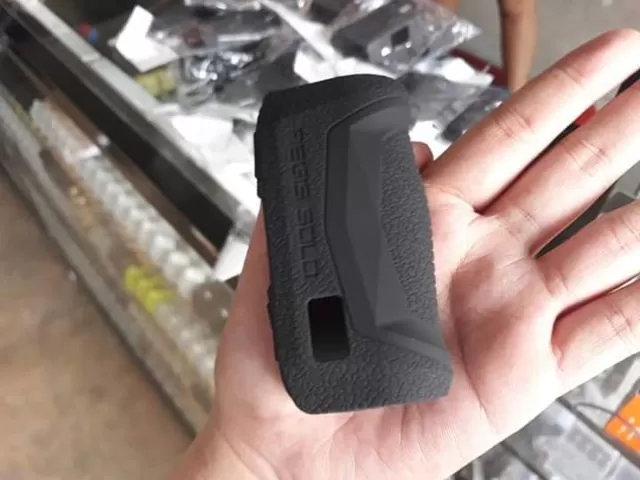 Aegis Solo Silicon Case - Rainbow - Image 2